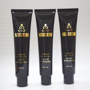 검은 플라스틱 화장품 튜브